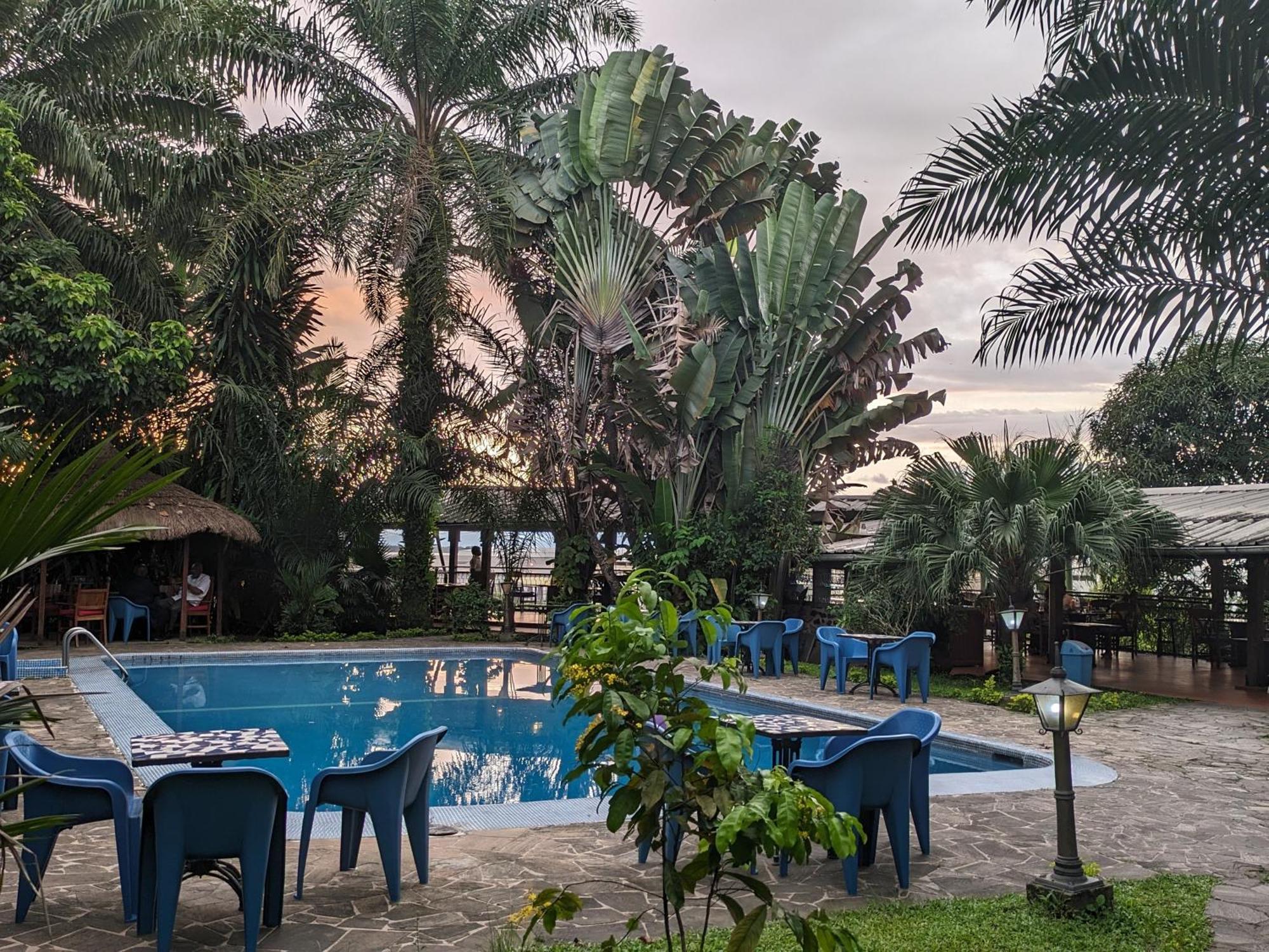 Foyer Du Marin Hotel Douala Exterior photo