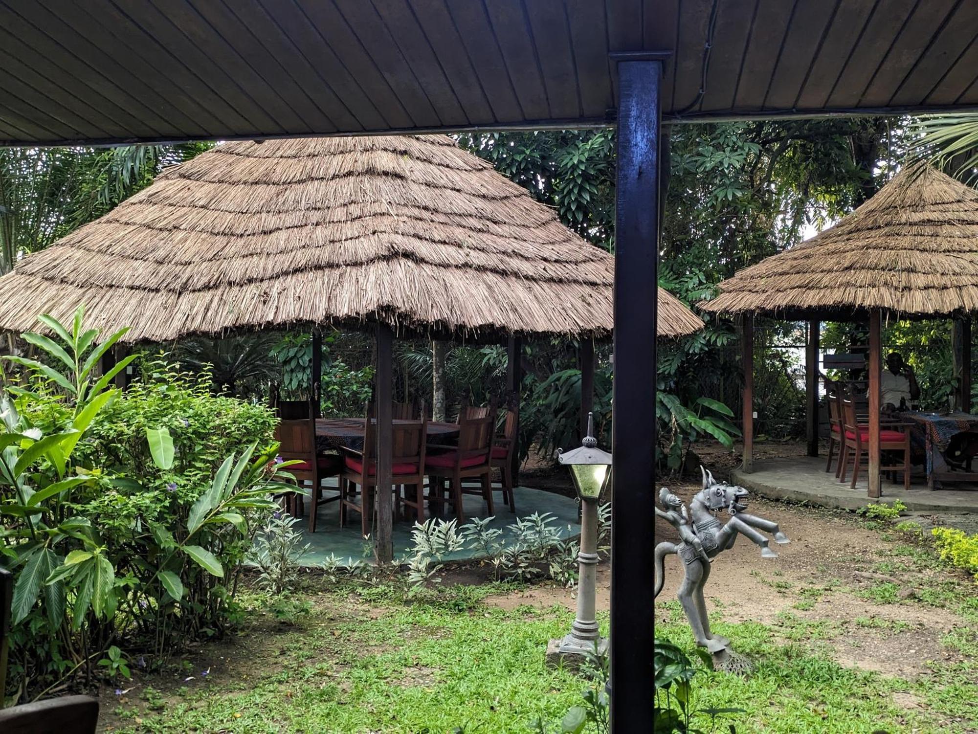 Foyer Du Marin Hotel Douala Exterior photo